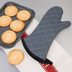 Vogue Flame Retardant Charcoal Oven Mitt 17