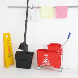 Jantex Kentucky Red Mop Bucket and Wringer 20Ltr