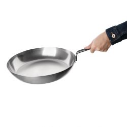 Vogue Carbon Steel Frying Pan 35cm