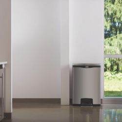 Rubbermaid Slim Jim Step-On Pedal Bin Stainless Steel 90Ltr