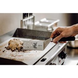 Mercer Culinary Hells Handle Heat Resistant Perforated Spatula