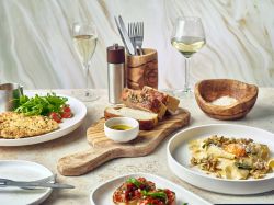 GenWare Olive Wood Rustic Cutlery Holder