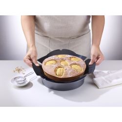 NoStik Reusable Round Cake Tin Liner 200mm